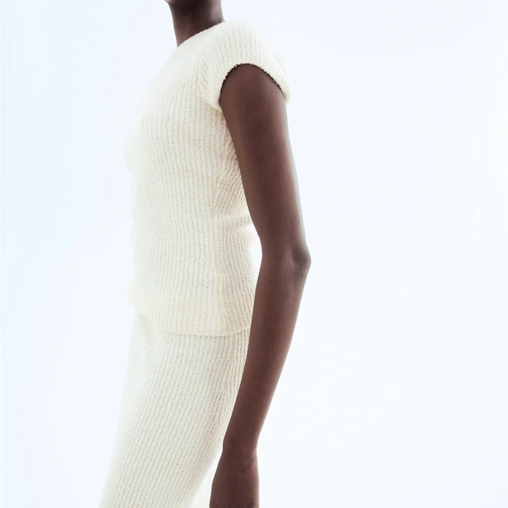 H&M Women’s Fine Knit Cream Textured Short Sleeve Top XL - Picture 3 of 7